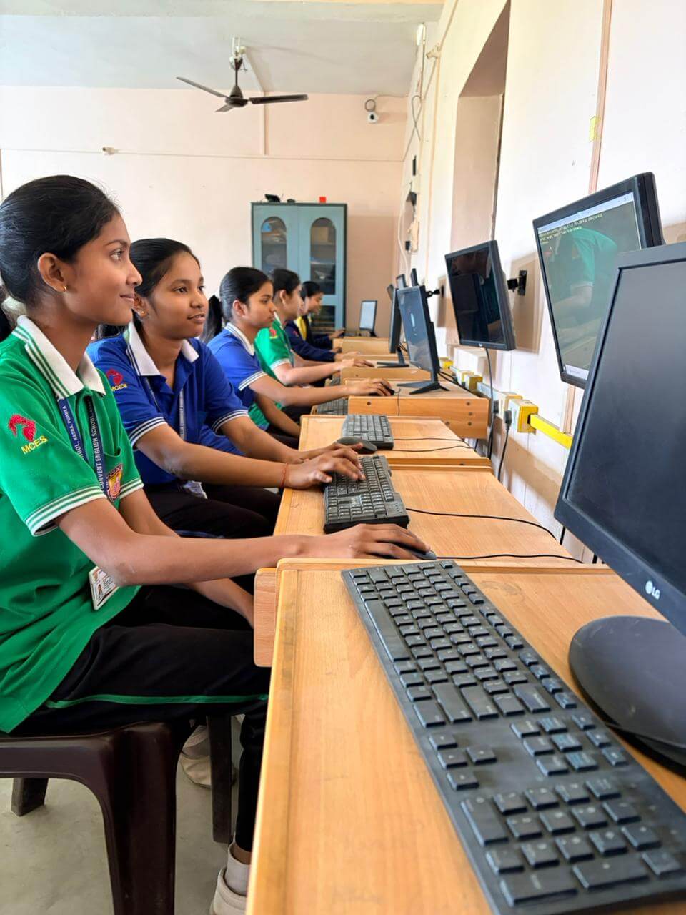 Millia Convent English School Library